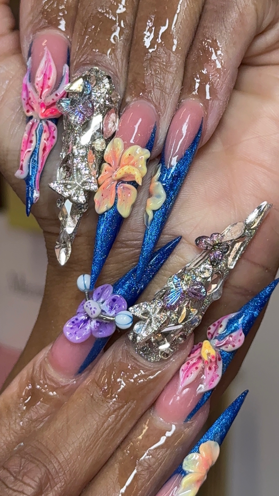Blue floral painted set